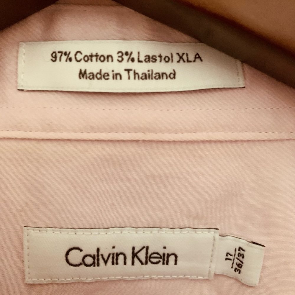 3 Men’s Shirts XL:Calvin Klein, Banana Republic, and Gap , Excellent - Picture 4 of 12